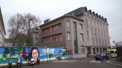 PARIS 10 - Appartement  91 m², 4 pièces, 2 chambres