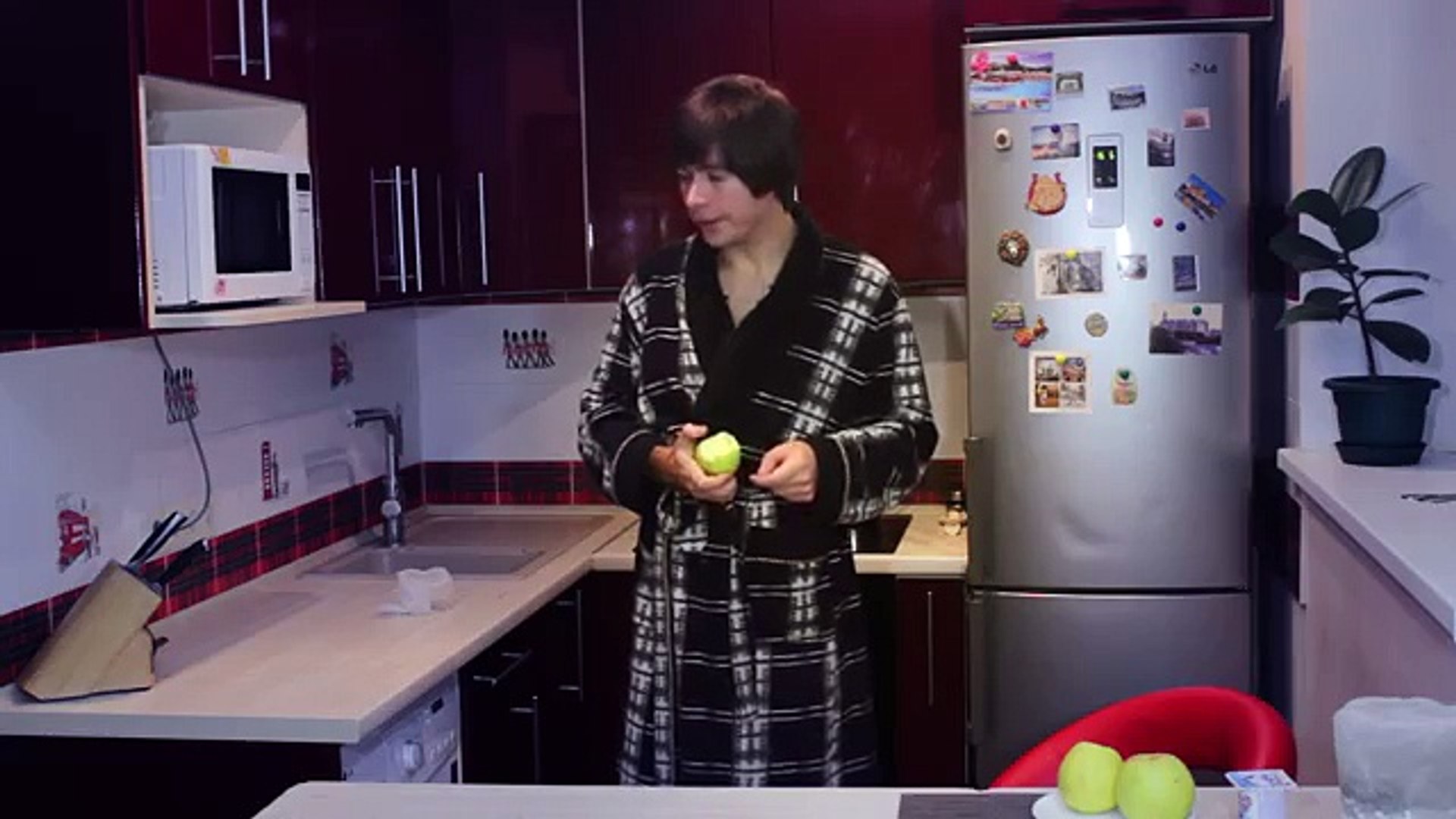 ⁣ЯБЛОЧНЫЕ РОЛЛЫ -- Голодный Мужчина, Выпуск 130