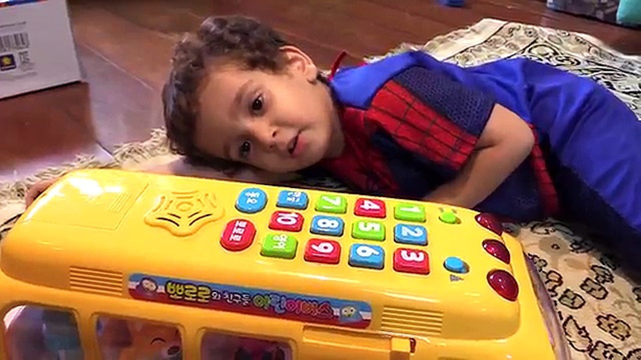 Homem Aranha e George da Peppa Pig Ônibus Pororo c/ Musicas Infantil - Spiderman Pororo Bus For Kids