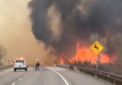 Winds Fuel Colorado's Skipper Island Fire