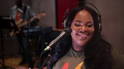 Tasha Cobbs Leonard - The River Of The Lord