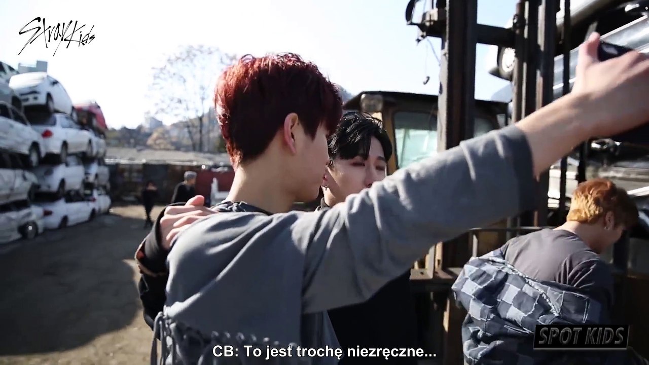 [SPOT KIDS: BLACK] Stray Kids ujawniają swoje sekrety robienia selfie.