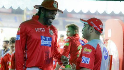 கெயிலை புகழ்ந்து ட்வீட் போட்ட ஷேவாக்