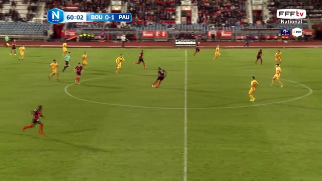 Égalisation de Boulogne !! NIAKATE reçoit la balle au second poteau et ajuste sa frappe. 1 but partout.