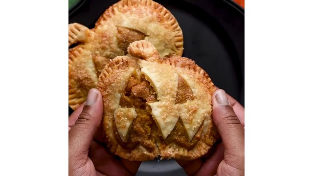 Pumpkin Recipes - Pinterest Halloween Recipes - DIY Easy Halloween Treats