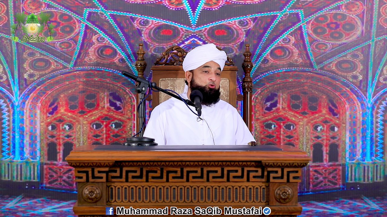 Jungle Me Shair Pr Betha Hova Shakhs Hath Me Sanp Pakre Meri Taraf Barha