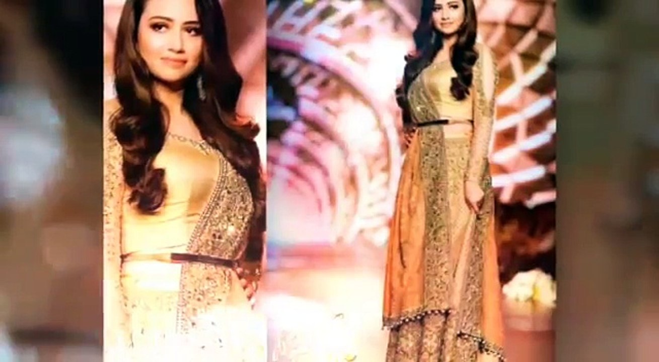 Sana Javed Age  Height  Weight EDUCATION  Biography AFFAIRS Marriges Khaani OST