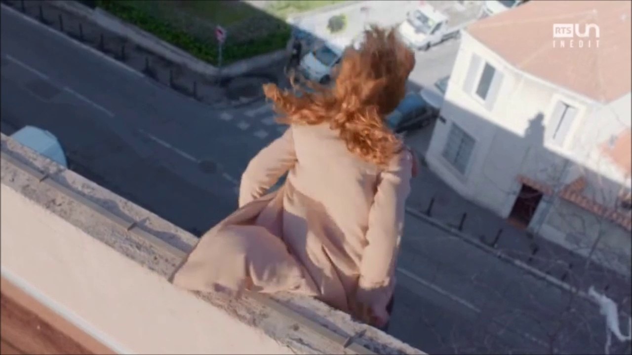 Plus Belle La Vie :  Léa se suicide !!!