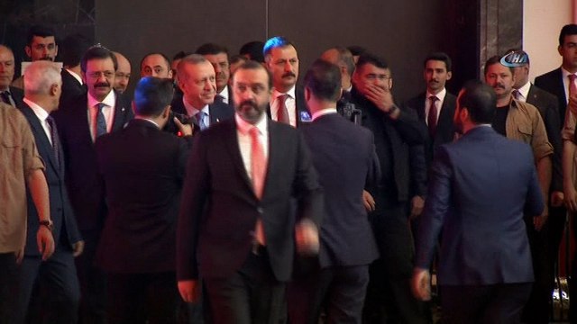 Cumhurbaşkanı Erdoğan: 'Her kim yurtdışına para kaçırmaya çalışıyorsa onu affetmeyiz'