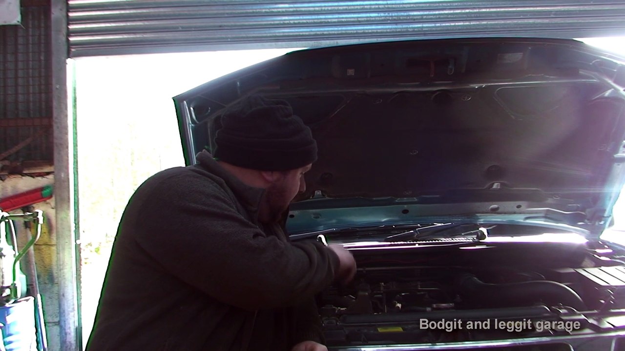 Nissan Navara will not start ( customer was told he needs injectors) bodgit and leggit garage