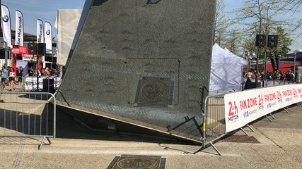 Ambiance au village des 24 H motos