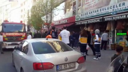 Esenyurt'ta bir şahıs börekçide 2 kişiyi rehin aldı