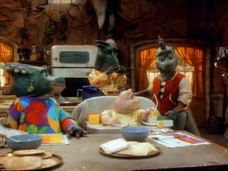 Dinosaurs S03E20 We Are Not Alone