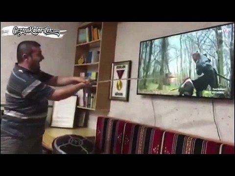Sadettin Köpek'in Kellesi Alınınca Kendinden Geçen Diriliş Ertuğrul Hayranları