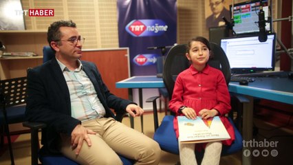 Radyoyu çok seven küçük kız kitap yazdı: Nina ve Radyo'nun Maceraları