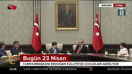 Cumhurbaşkanı Erdoğan Külliye'de çocukları ağırlıyor