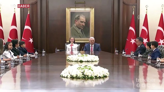 Başbakan Binali Yıldırım koltuğunu devretti