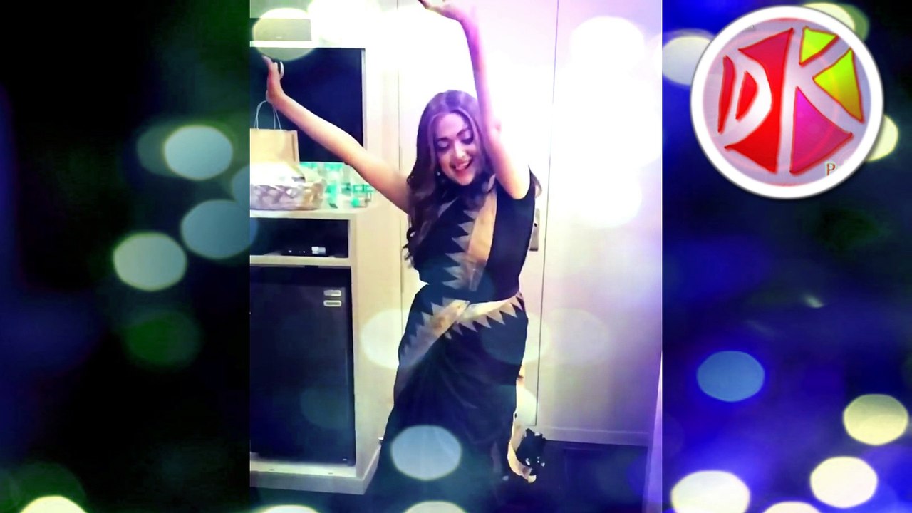 Monali Thakur  Dance