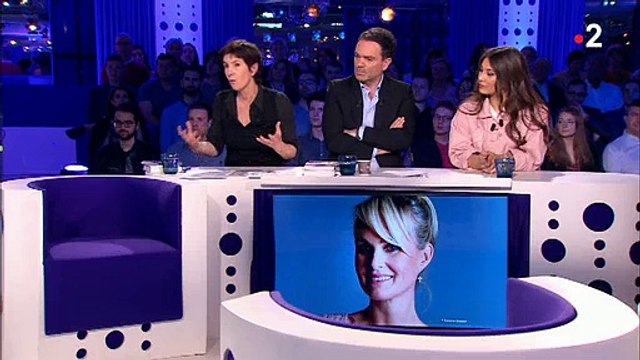 Christine Angot prend la parole pour défendre Laeticia Hallyday face à la haine - Regardez