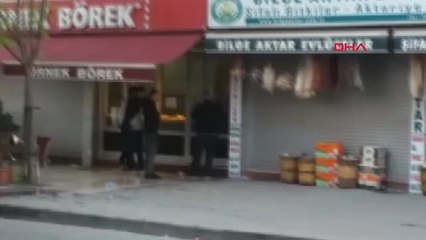 Börekçide İki Kişiyi Rehin Aldı-4