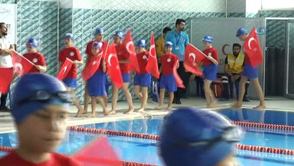 23 Nisan etkinlikleri kapsamında Arnavutköy’de su sporları festivali başladı