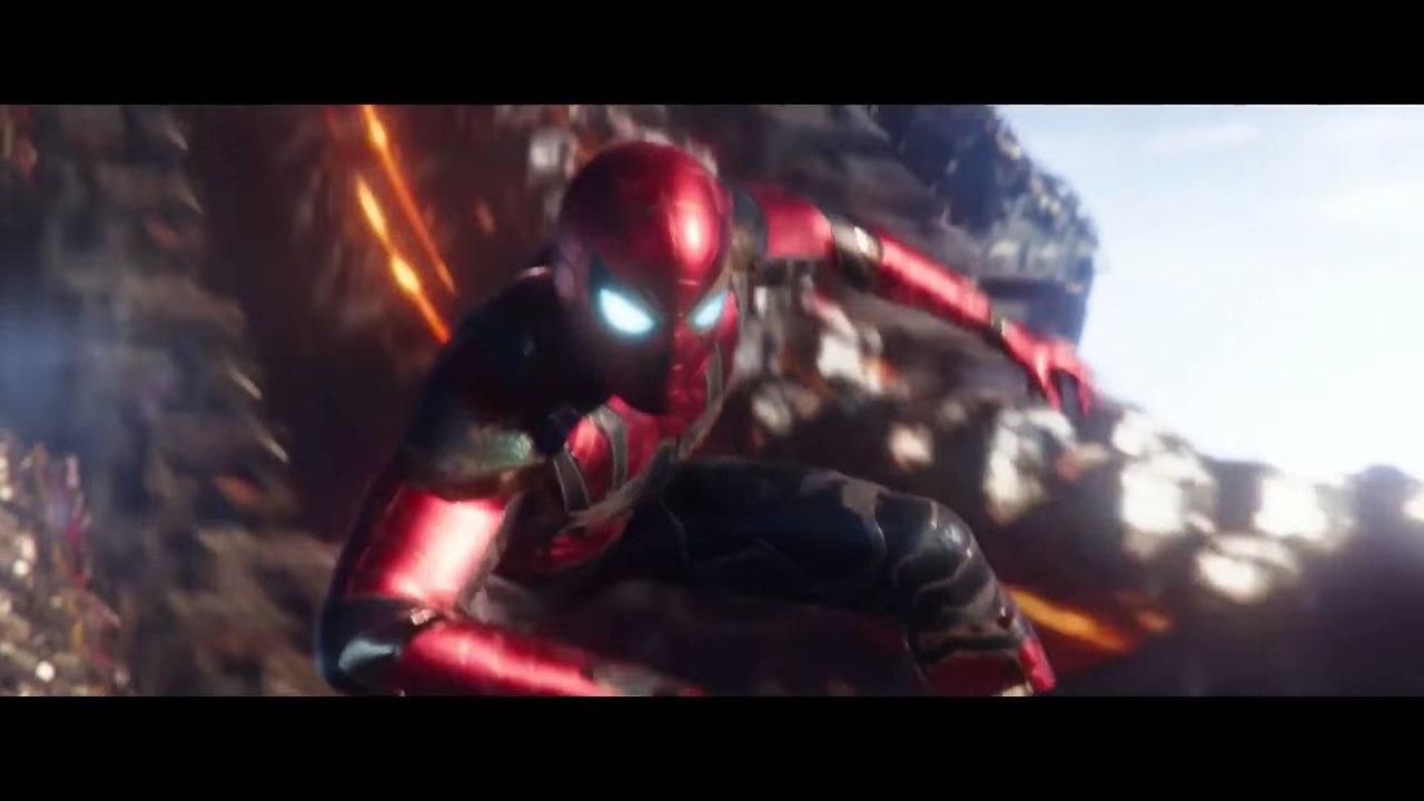 AVENGERS INFINITY WAR - Cloak Slaps Tony Stark