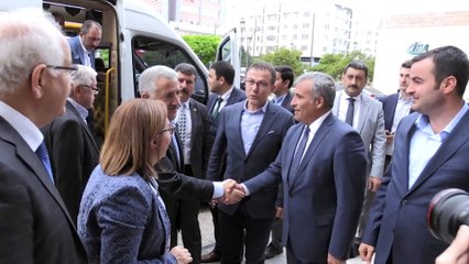 Ulaştırma Bakanı Arslan, Fatma Şahin'i Ziyaret Etti