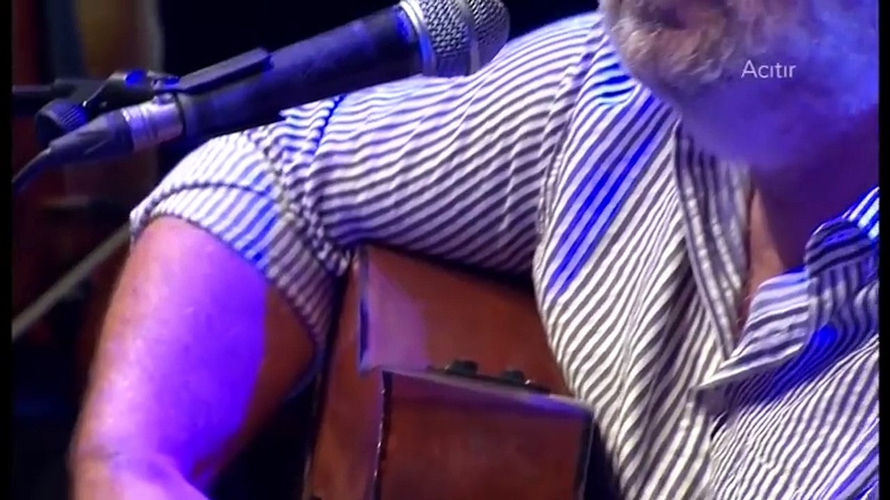 Bülent Ortaçgil - Acıtır (Live)