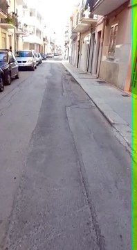 Andria, un cittadino: ecco come si presenta il manto stradale in Via D'Azeglio, Via Muratori, Via Gozzi