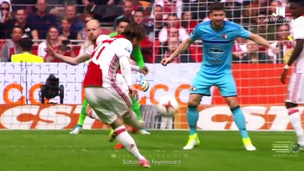 100 Amazing Goals of  The Year 2017
