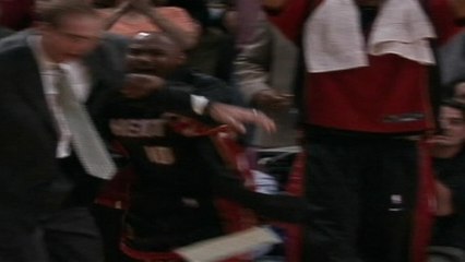 2000 NBA Playoffs: Anthony Carter Makes Last Second Shot Over the Backboard