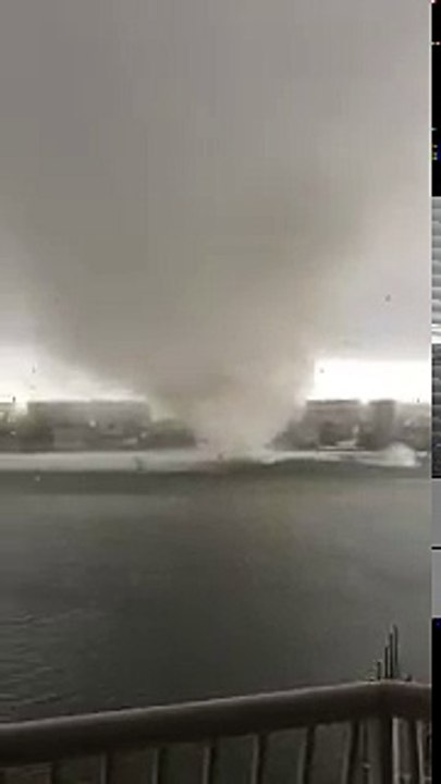 Regardez les images très spectaculaires cette nuit d'une tornade en Floride sur la plage de  Fort Walton Beach