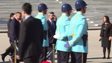 TBMM Atatürk Anıtı önünde tören düzenlendi (2)