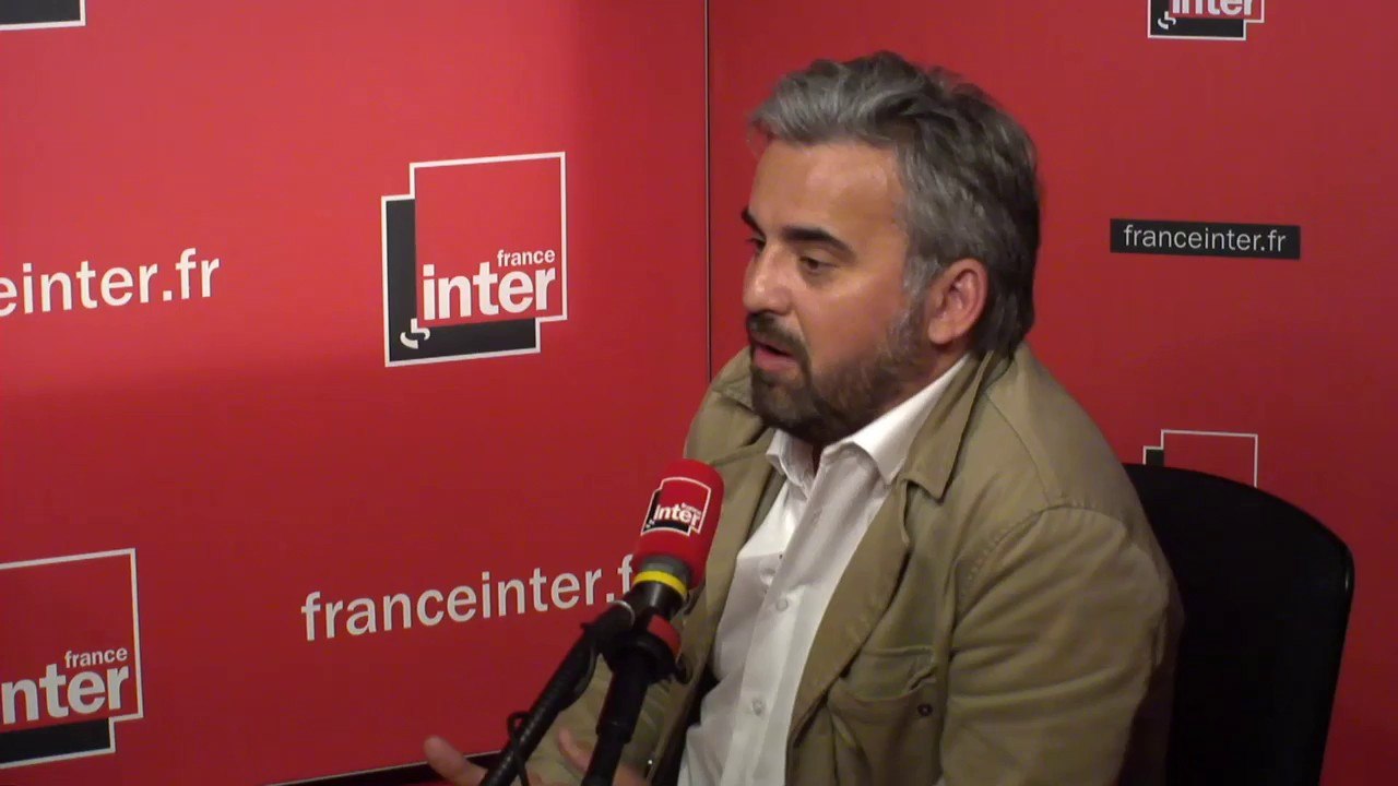 Alexis Corbière : "Je ne vais pas faire le 'kéké' vis à vis des organisations syndicales et des personnes qui se mettent en grève"