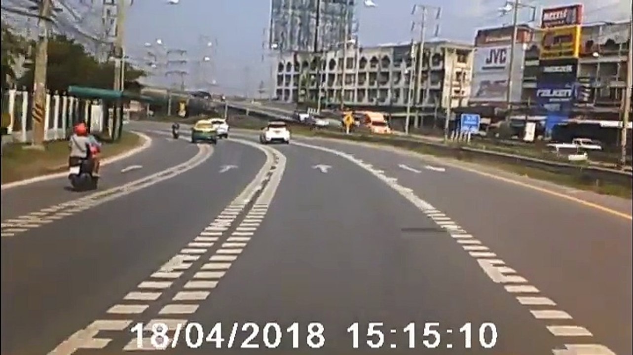 Un conducteur vraiment très chanceux, il peut aller jouer au loto..