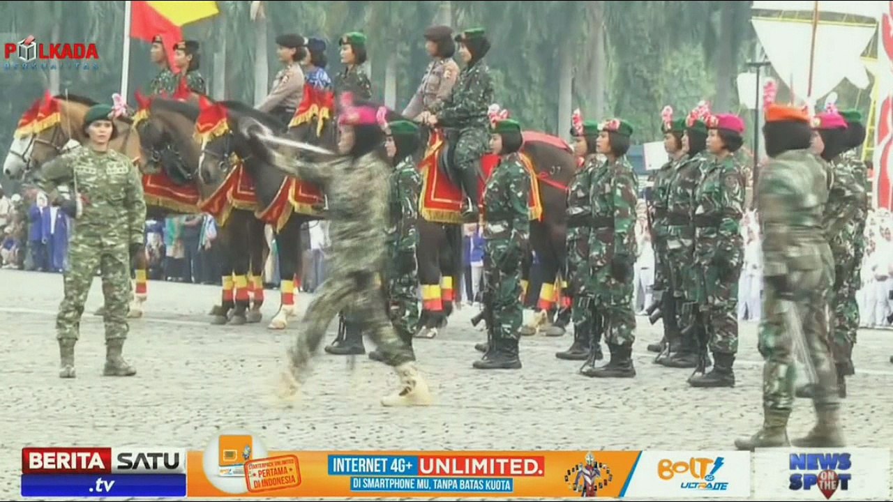 Peringati Hari Kartini Jokowi pimpin upacara militer wanita di Monas