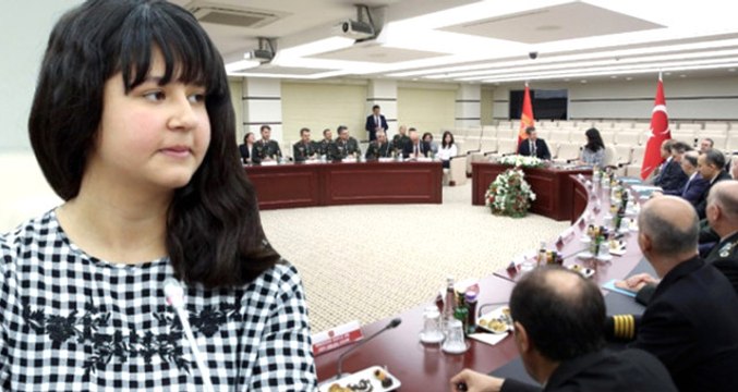 Şehit Kızı Milli Savunma Bakanlığı Koltuğuna Oturdu: İlk İcraat Kadın Rütbeli Sayısını Artırmak