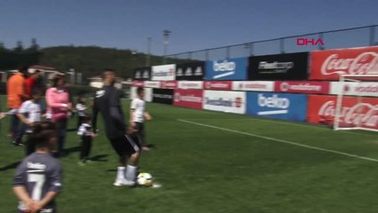 Beşiktaş, 23 Nisan'ı Çocuklar Kutladı - 2 Hd