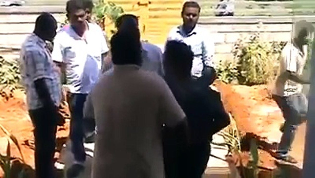 விபச்சாரம் செய்தவர்களை கையும் களவுமாக பிடித்த வீடியோ காட்சி!