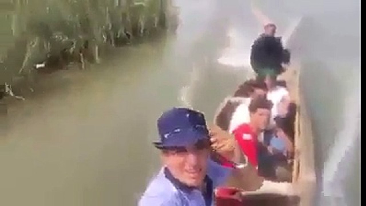 Collision entre deux pirogues pendant un selfie