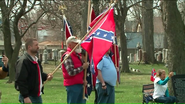 Protesters Demand Removal of Confederate Monument in Chicago Cemetery