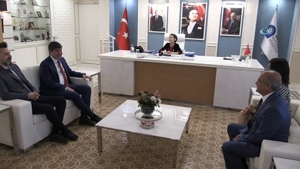 Çocuk başkan Türel'den parklara kamera sistemi istedi