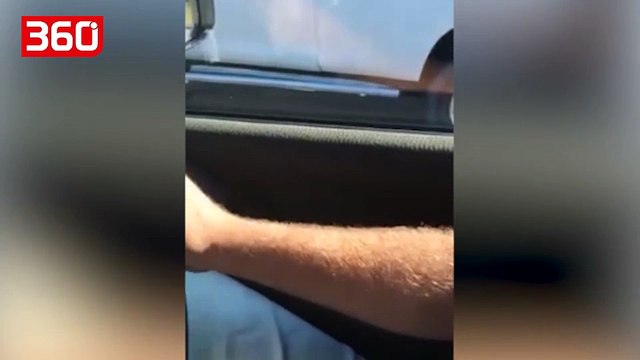 Të rinjtë filmojnë të moshuarin duke bërë akte të turpshme teksa i jepte makinës në autostradë (360video)