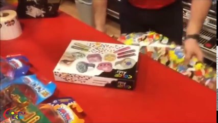 PEOPLE ARE INSANE 2018 Fastest_Barber | Fastest Workers in the World