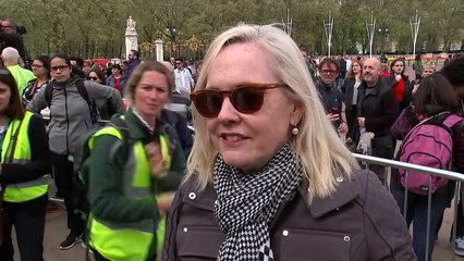 Fans celebrate royal baby announcement