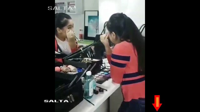 video girl The Power of makeup faces / fille vidéo visages de maquillage One Brand Makeup