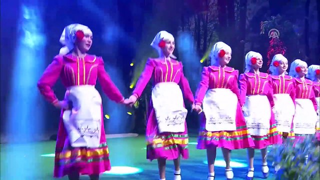 Cumhurbaşkanı Erdoğan, TRT 23 Nisan Gala Programına katıldı (3) - ANKARA