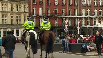 Mounted police prepare for Royal Wedding