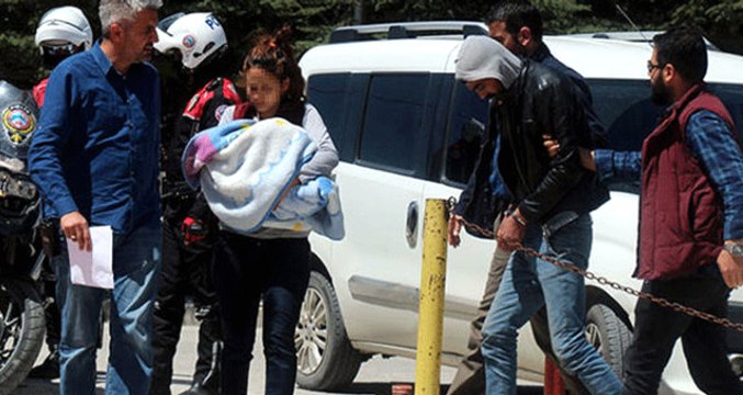 15 Günlük Bebekle, İş Adamına Tuzak Kurup İşkence Yapıp Gasp Ettiler!