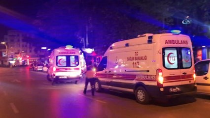 Suriyelilerin bıçaklı kavgasında 2 kişi yaralandı